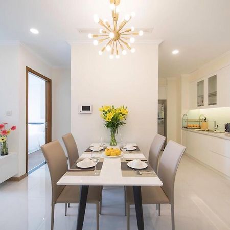 Homes By Christine - Vinhomes Central Park Ho-Chi-Minh-Stadt Exterior foto
