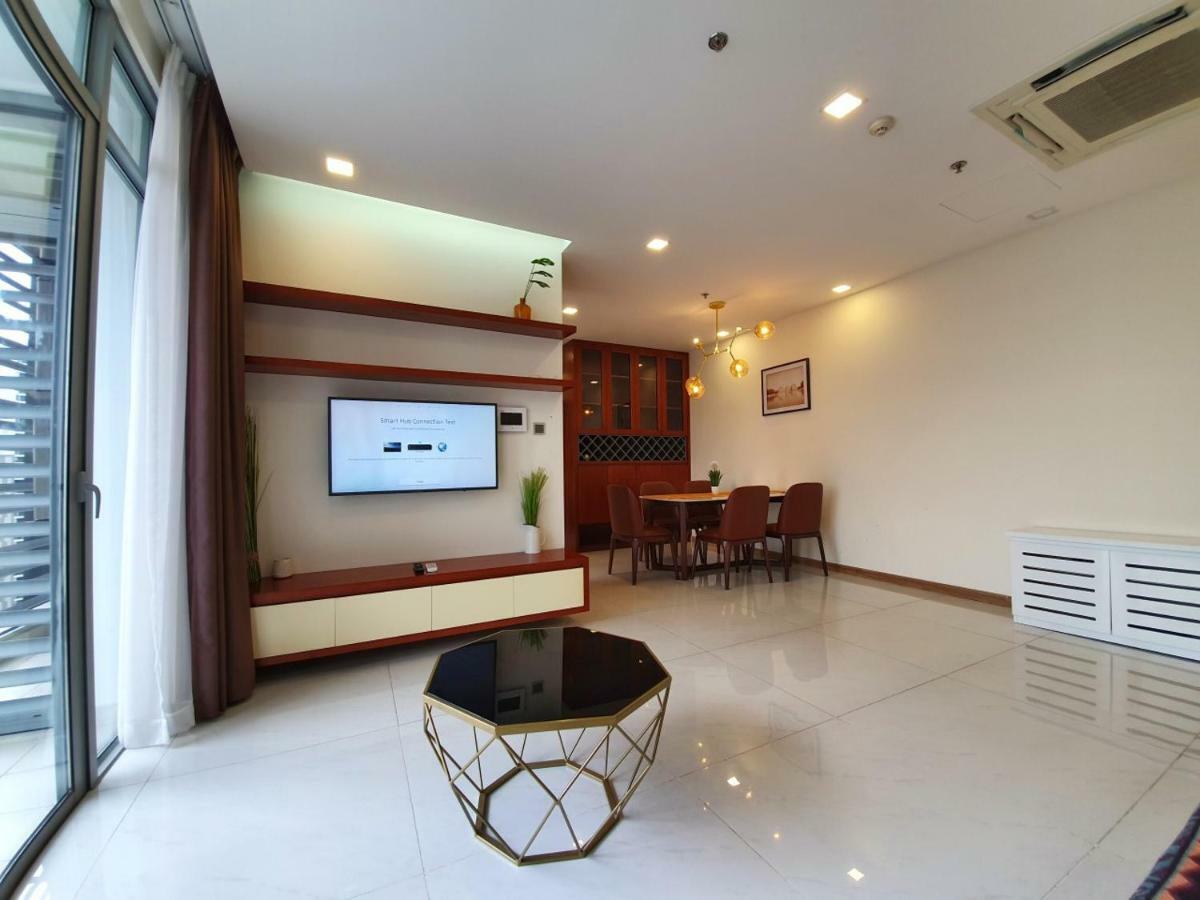 Homes By Christine - Vinhomes Central Park Ho-Chi-Minh-Stadt Exterior foto